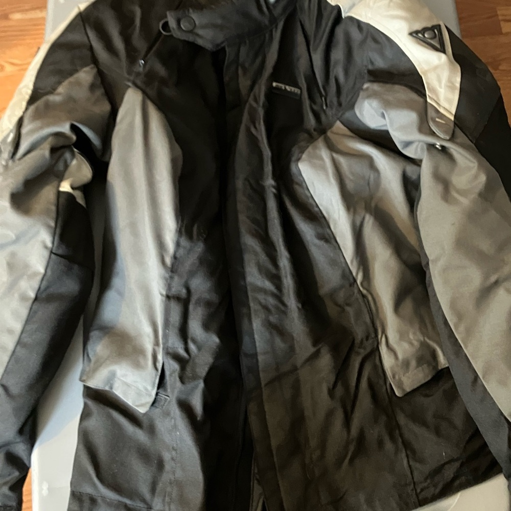rev it padded motorcycle jacket size 44